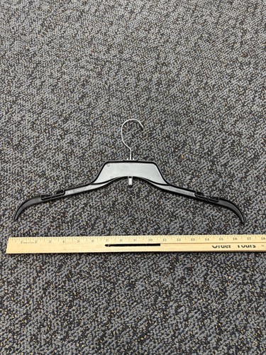Clothes hanger 118 - hanger,